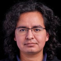 Dr. Edgar León Sandoval